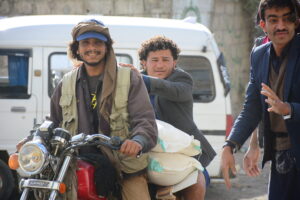 Mona Relief continues delivering food aid items in Sana’a
