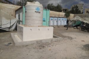 5 latrines and new water tank installed by Mona Relief at Dhahban IDPs hosting site in Sana’a city