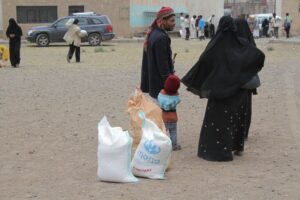200 families receive food aid baskets in Dar Salm area of Sanhan district of Sana’a