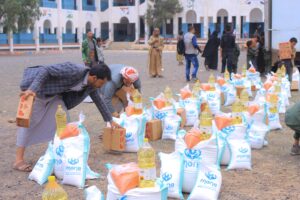 Mona Relief delivers 100 food aid baskets in Sana’a