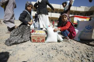 Food aid baskets delivered in Sana’a by Mona Relief