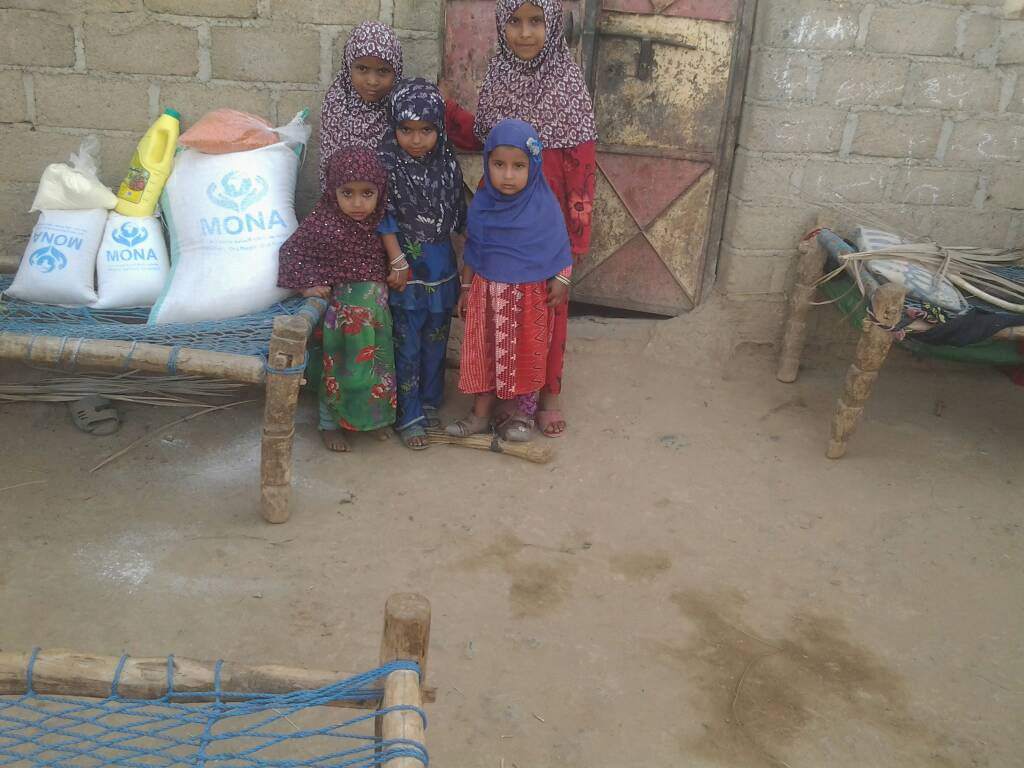You are currently viewing 14 Malnourished children in Bani Quis of Hajjah receiving their monthly food baskets