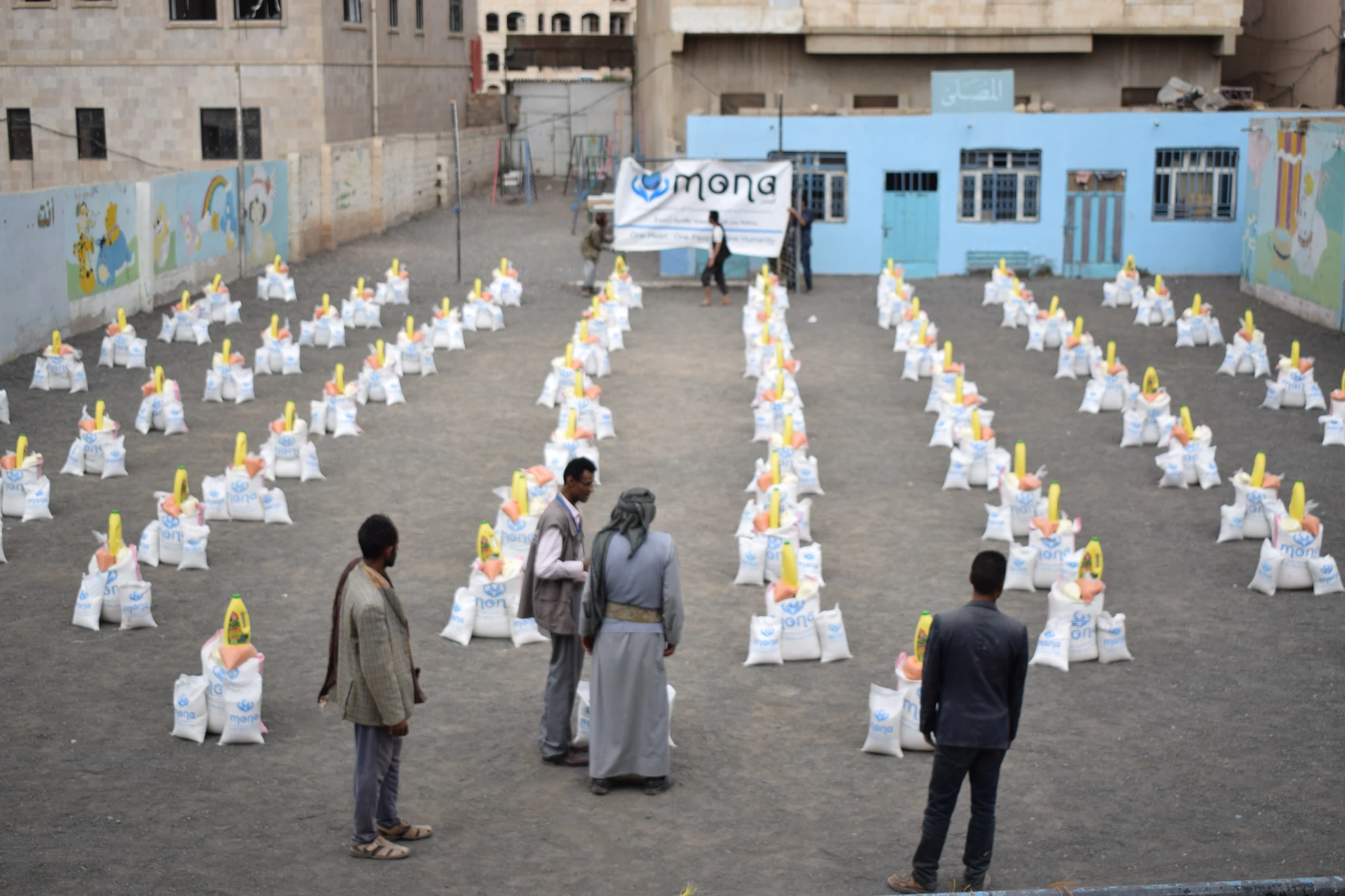 You are currently viewing 83 families received food baskets form Mona Relief