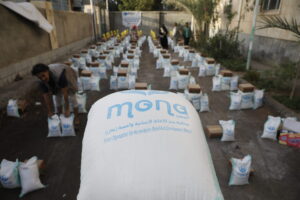 Mona Relief aids some 375 households with food rations in Hodeidah
